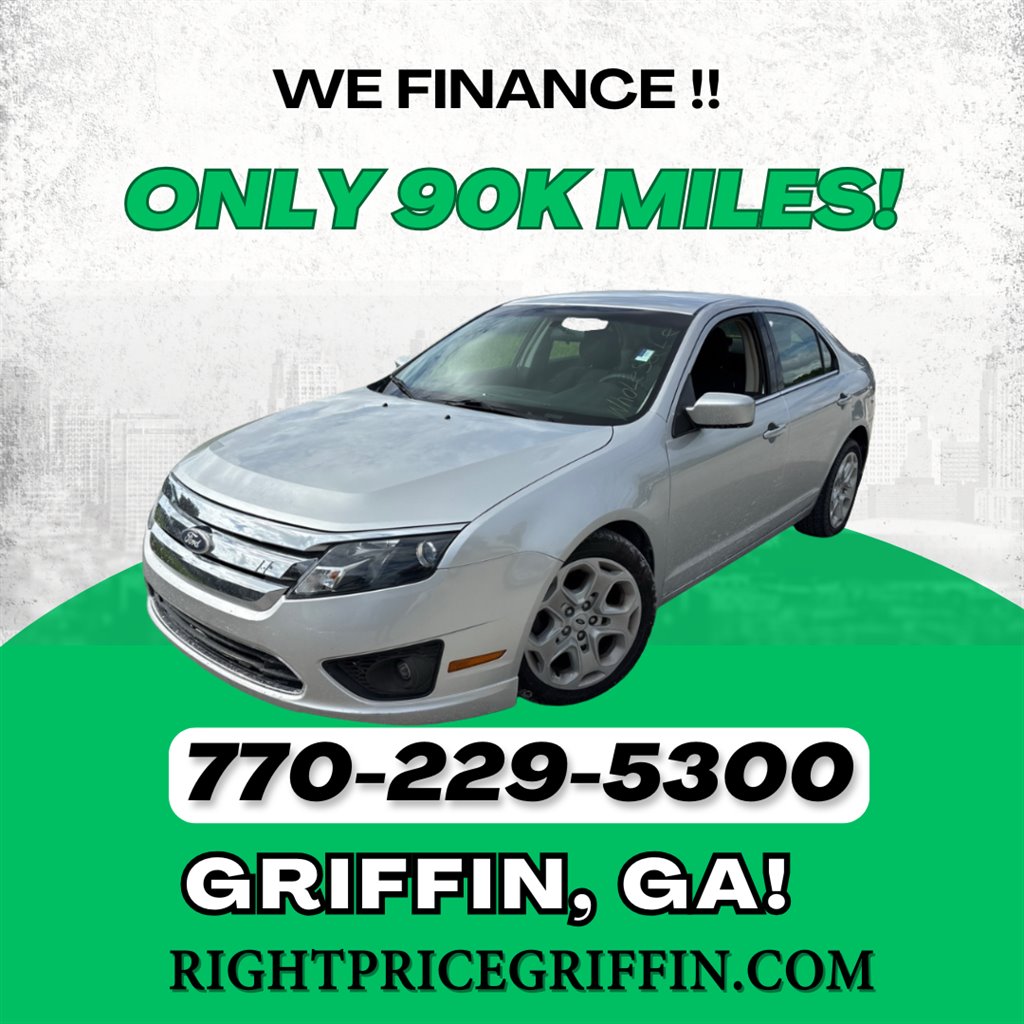 2011 Ford Fusion SE's photo